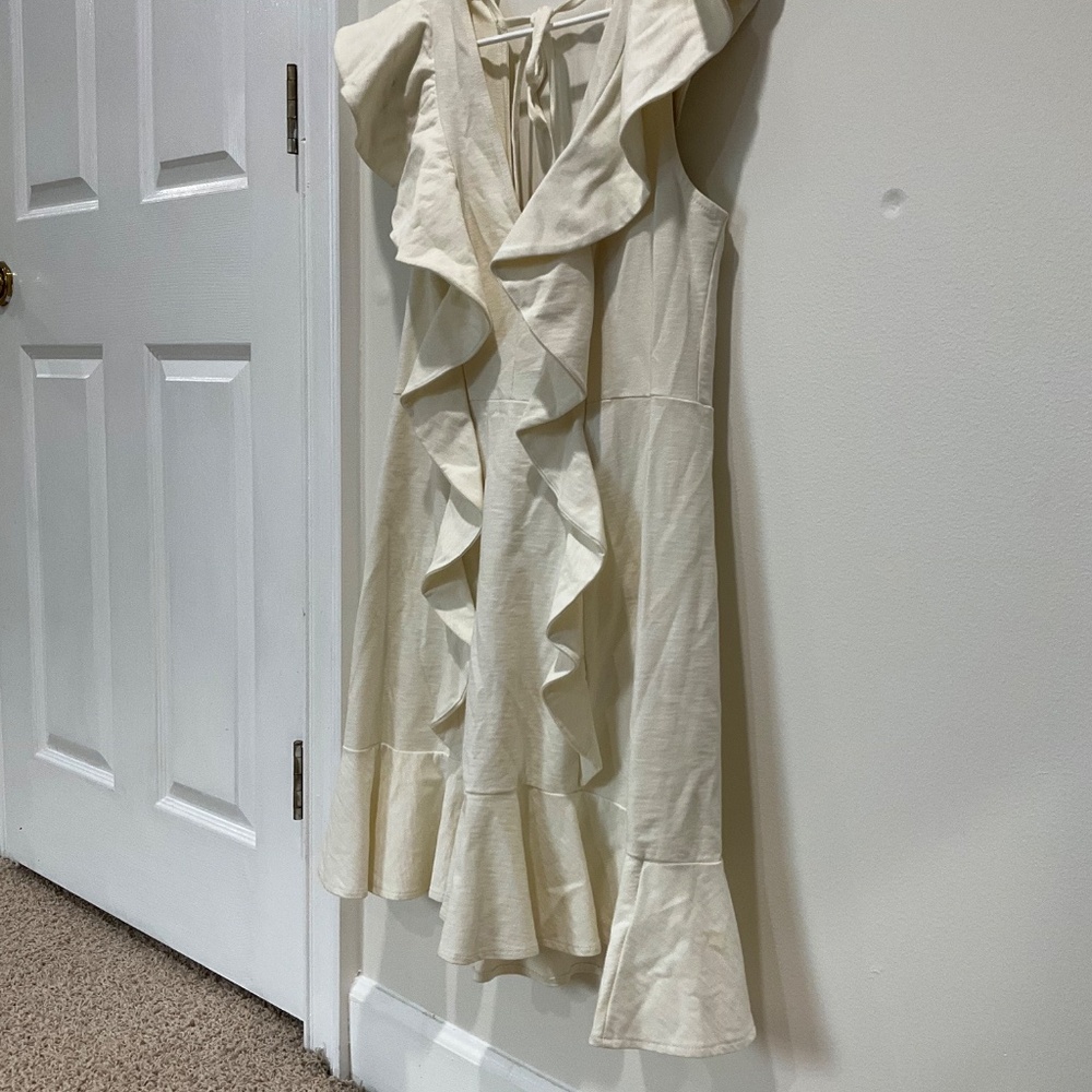 Linen Ruffle Dress - Picture 3 of 4